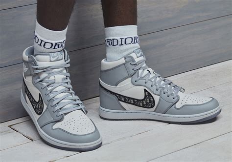 dior x aj1 release date.